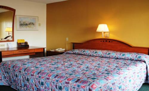 Imagen de la habitación del Hotel Speedway Inn. Foto 5