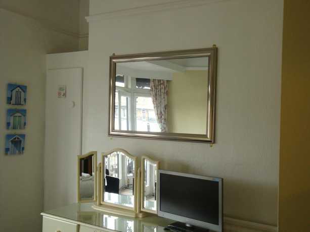 Imagen de la habitación del Hotel Spencer Court. Foto 7
