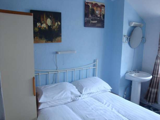 Imagen de la habitación del Hotel Spencer Court. Foto 8