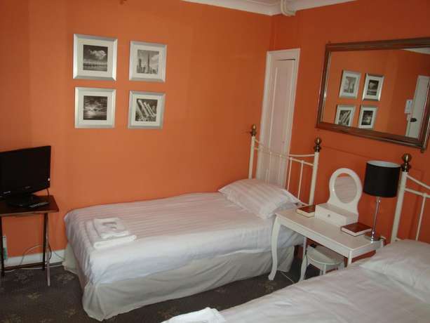 Imagen de la habitación del Hotel Spencer Court. Foto 11