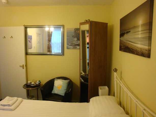 Imagen de la habitación del Hotel Spencer Court. Foto 19