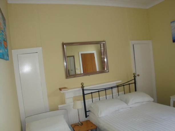 Imagen de la habitación del Hotel Spencer Court. Foto 20