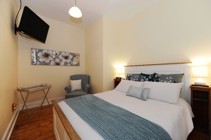 Imagen de la habitación del Hotel Spencer Suites Albany. Foto 7