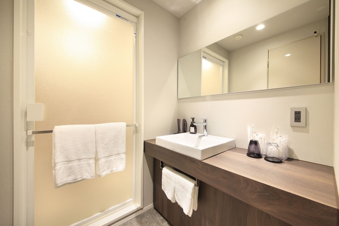 Imagen de la habitación del Hotel S-peria Inn Nihonbashi Hakozaki. Foto 11