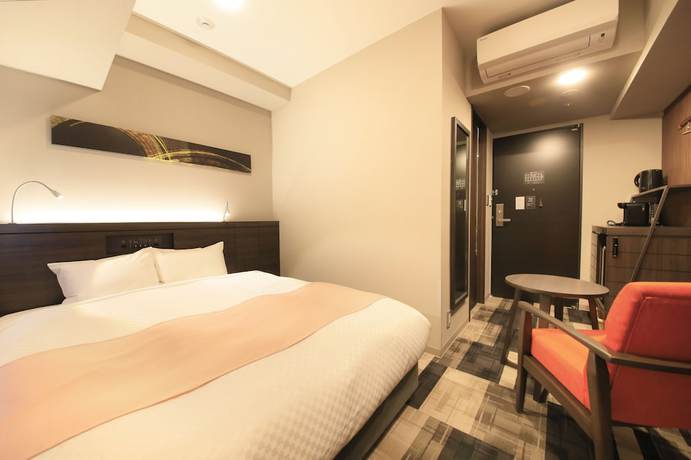 Imagen de la habitación del Hotel S-peria Inn Osaka Hommachi. Foto 14