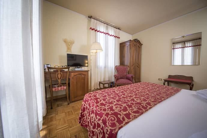 Imagen de la habitación del Hotel Spessotto. Foto 9