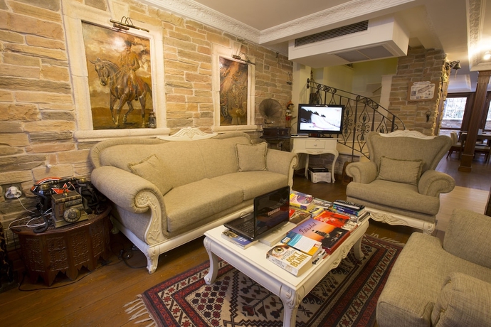 Imagen de los interiores del Hotel Sphendon. Foto 19