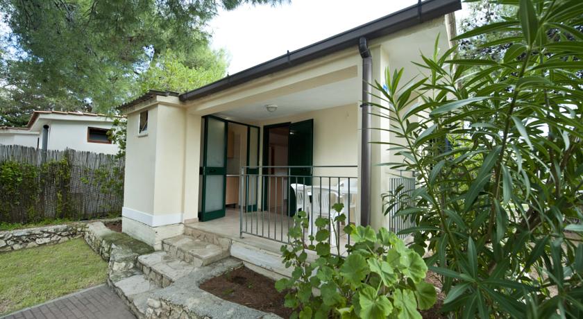 Imagen general del Hotel Spiaggia Lunga Camping. Foto 8