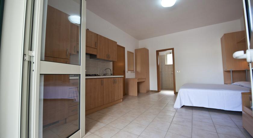 Imagen general del Hotel Spiaggia Lunga Camping. Foto 12