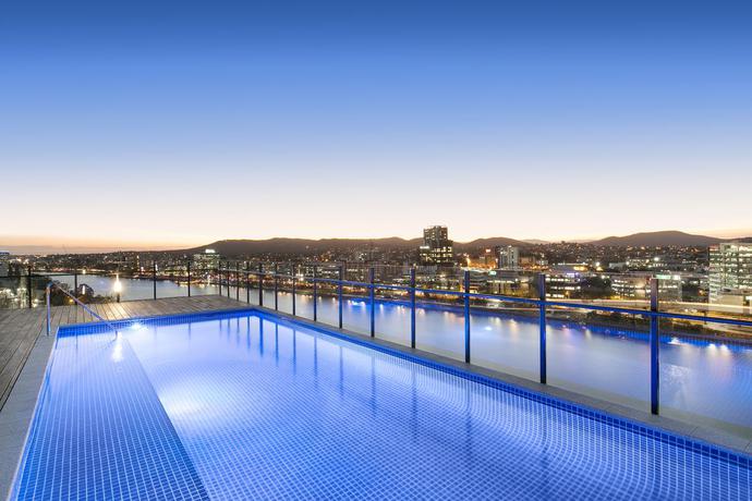 Imagen de la piscina del Hotel Spice Apartments. Foto 8