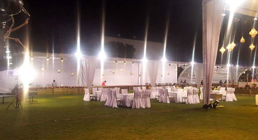 Imagen de los exteriores del Hotel Spice. Foto 8