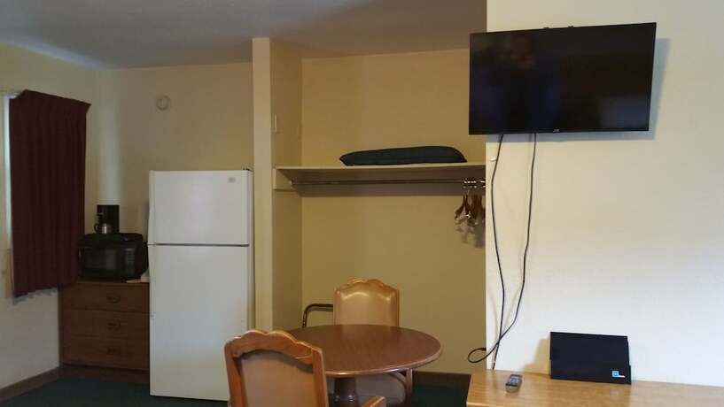 Imagen de la habitación del Hotel Spillway Motel. Foto 11