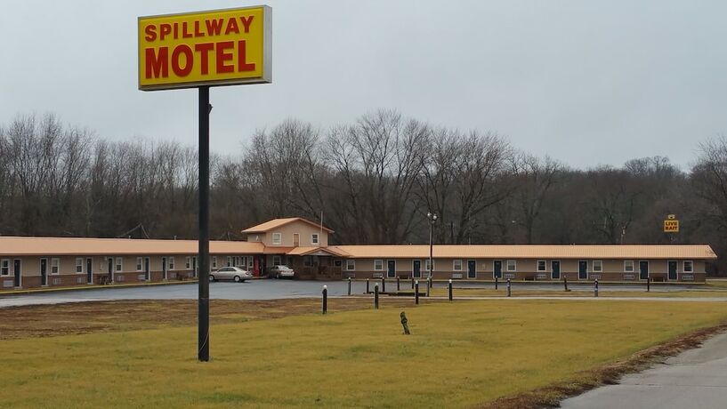 Imagen general del Hotel Spillway Motel. Foto 2