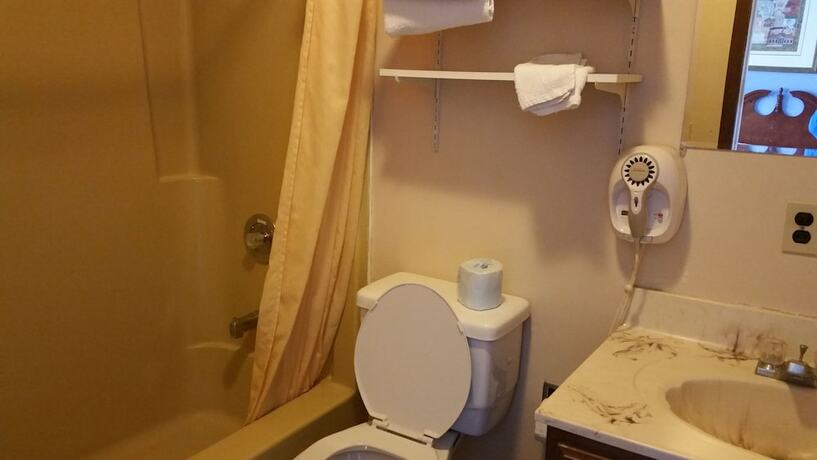 Imagen de la habitación del Hotel Spillway Motel. Foto 15