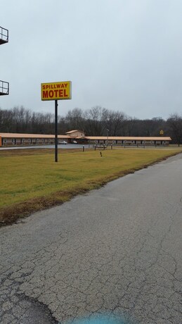 Imagen general del Hotel Spillway Motel. Foto 10