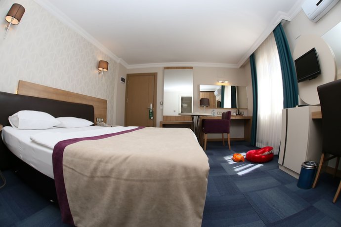 Imagen de la habitación del Hotel Spilos. Foto 5