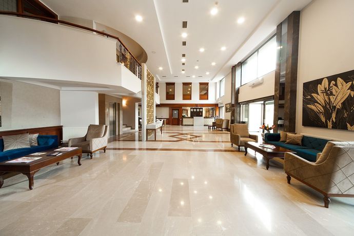 Imagen de los interiores del Hotel Spilos. Foto 20