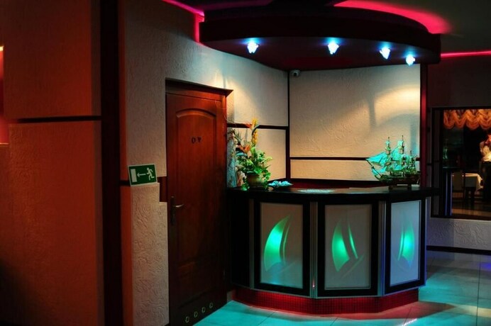 Imagen de los interiores del Hotel Spinaker. Foto 20