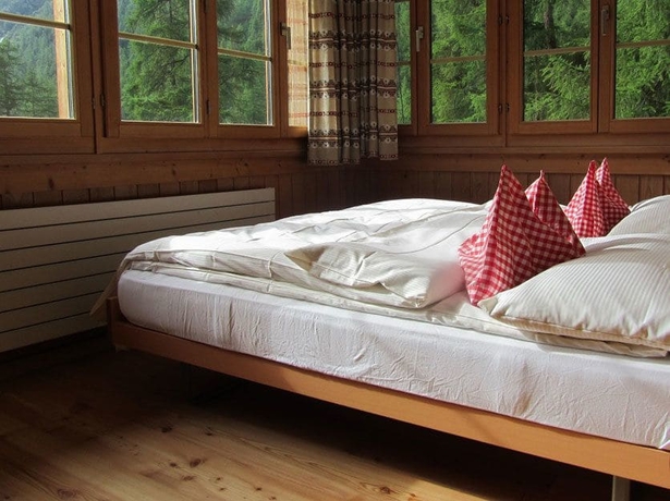 Imagen de la habitación del Hotel Spinas Gasthaus Val Bever - Hostel. Foto 11