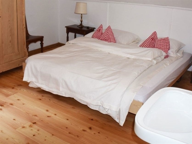 Imagen de la habitación del Hotel Spinas Gasthaus Val Bever - Hostel. Foto 12