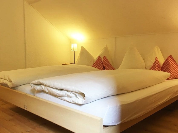 Imagen de la habitación del Hotel Spinas Gasthaus Val Bever - Hostel. Foto 13