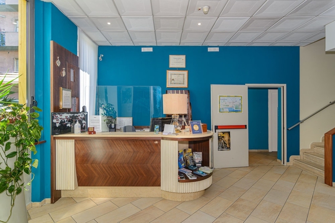 Imagen de los interiores del Hotel Spinelli. Foto 19