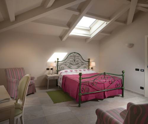 Imagen de la habitación del Hotel Spinerola In Cascina & Restaurant Uvaspina. Foto 12