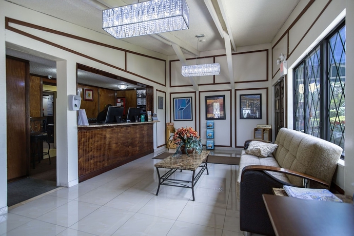Imagen de los interiores del Hotel Spinnaker Inn of Naples. Foto 19