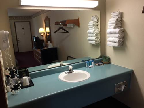 Imagen de la habitación del Hotel Spinning Wheel Inn. Foto 8