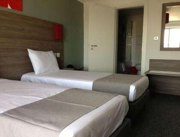 Imagen de la habitación del Hotel Spinola. Foto 6