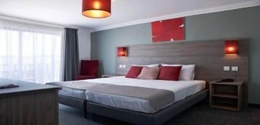 Imagen de la habitación del Hotel Spinola. Foto 10