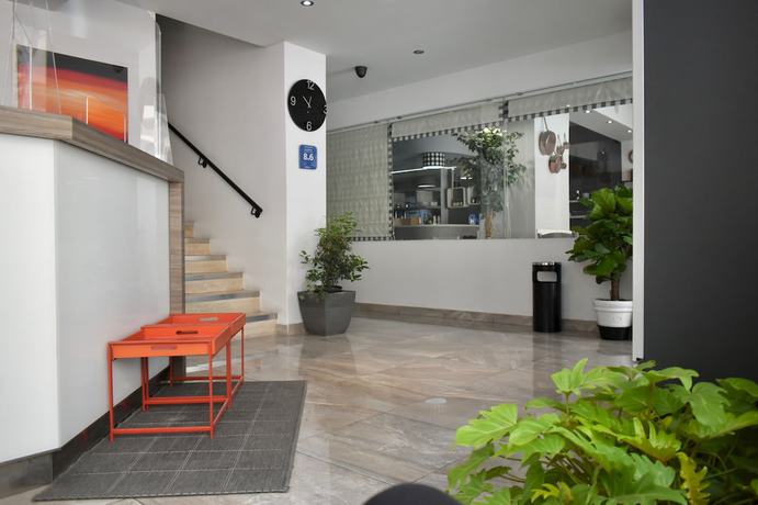 Imagen de los interiores del Hotel Spinola. Foto 19