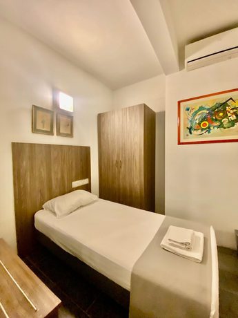 Imagen de la habitación del Hotel Spinola. Foto 12