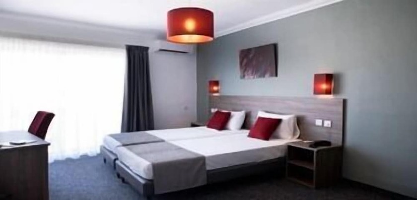 Imagen de la habitación del Hotel Spinola. Foto 14