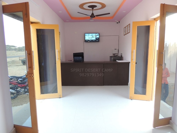 Imagen de los interiores del Hotel Spirit Desert Camp. Foto 11