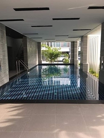 Imagen de la piscina del Hotel Splash, Bangkok. Foto 16