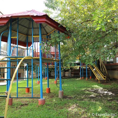 Imagen de los exteriores del Hotel Splash Oasis Resort. Foto 15