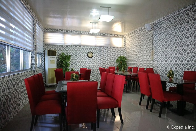 Imagen del bar/restaurante del Hotel Splash Oasis Resort. Foto 2