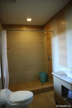 Imagen de la habitación del Hotel Splash Suites Laguna. Foto 3