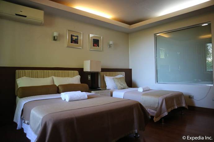 Imagen de la habitación del Hotel Splash Suites Laguna. Foto 15