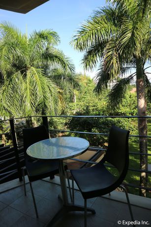Imagen de la habitación del Hotel Splash Suites Laguna. Foto 17