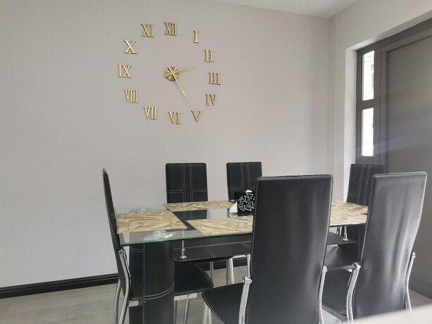 Imagen general del Hotel Splendid 4-bedrooms Villa Private Pool Near Beach. Foto 13