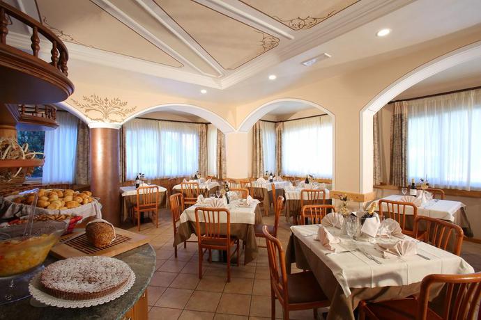 Imagen del bar/restaurante del Hotel Splendid, Andalo. Foto 2