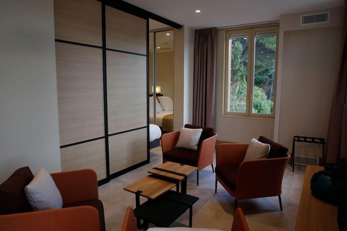 Imagen de la habitación del Hotel Splendid, Bandol. Foto 12