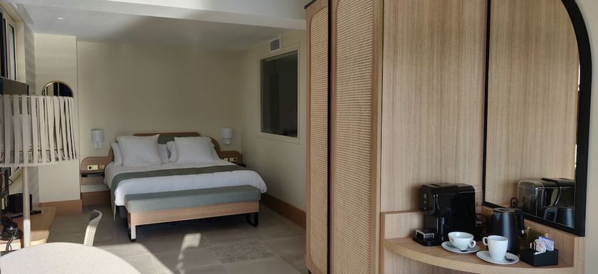 Imagen de la habitación del Hotel Splendid, Bandol. Foto 16