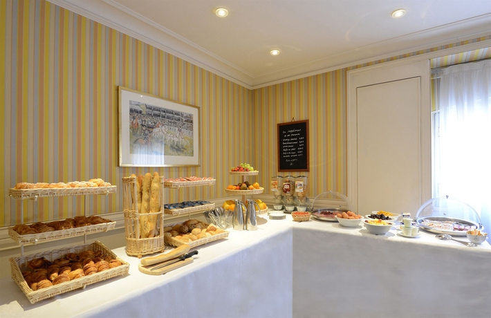 Imagen del bar/restaurante del Hotel Splendid Cannes. Foto 6