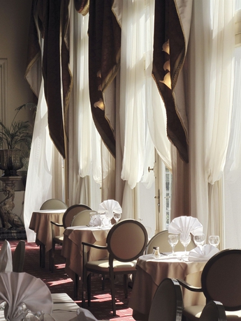 Imagen del bar/restaurante del Hotel Splendid Chate. Foto 7