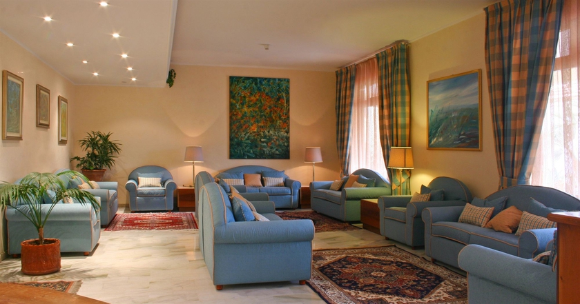 Imagen de los interiores del Hotel Splendid, Diano Marina. Foto 13