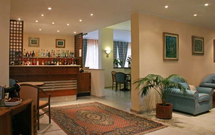Imagen del bar/restaurante del Hotel Splendid, Diano Marina. Foto 3