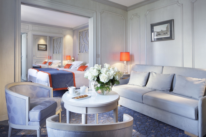 Imagen de los interiores del Hotel Splendid Etoile. Foto 15